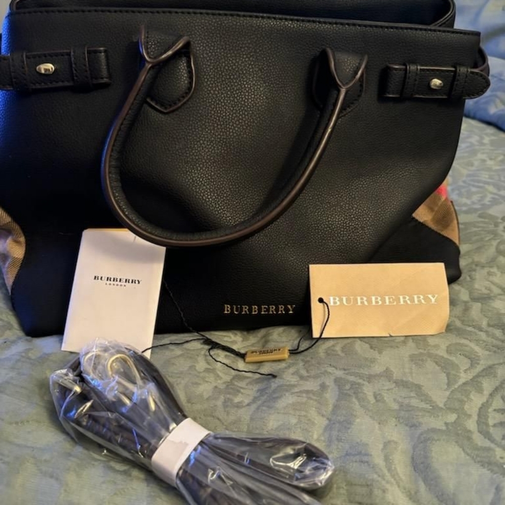 Burberry Medium Banner Tote Bag *Excellent* Condition!! *Strap still In plastic*